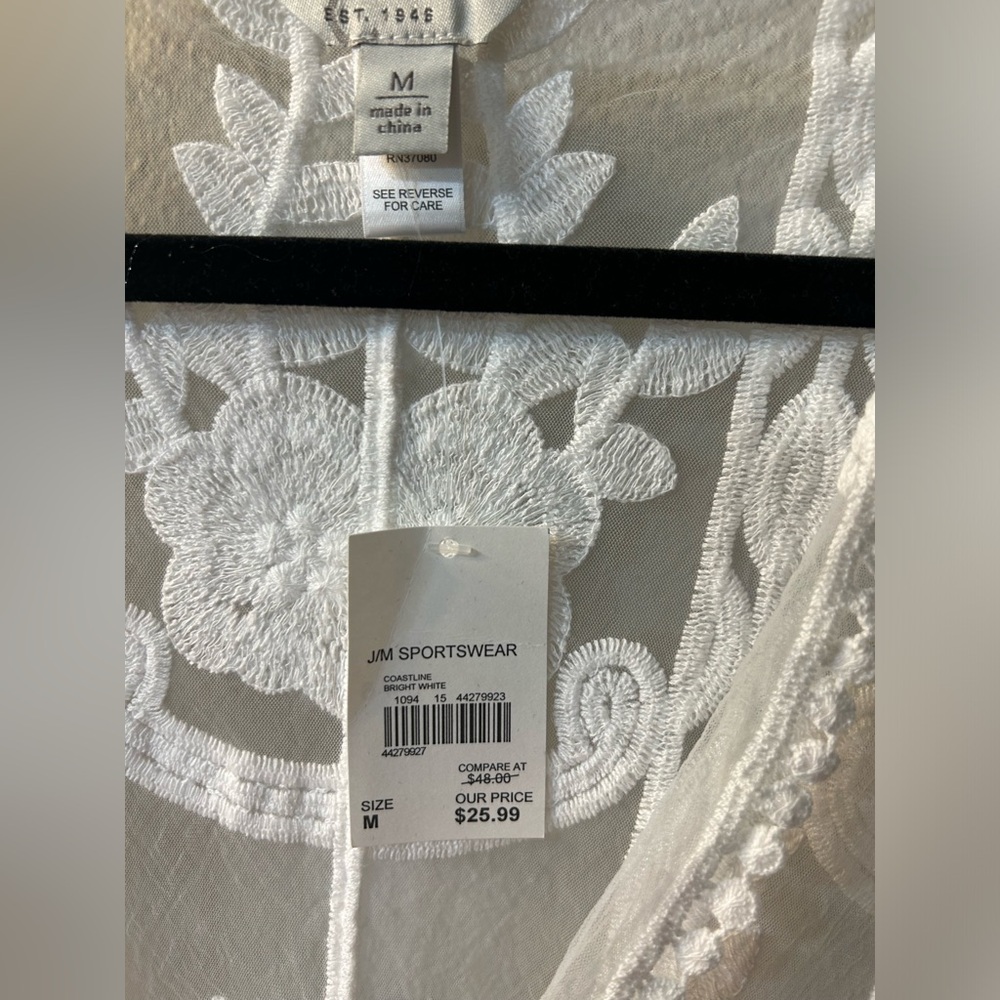 Lace Robe - Picture 2 of 3